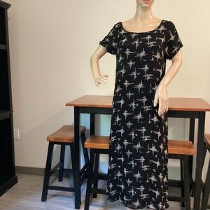 Vintage 90s Sarah Arizona Size M Reversible Midi Rayon Dress Black white